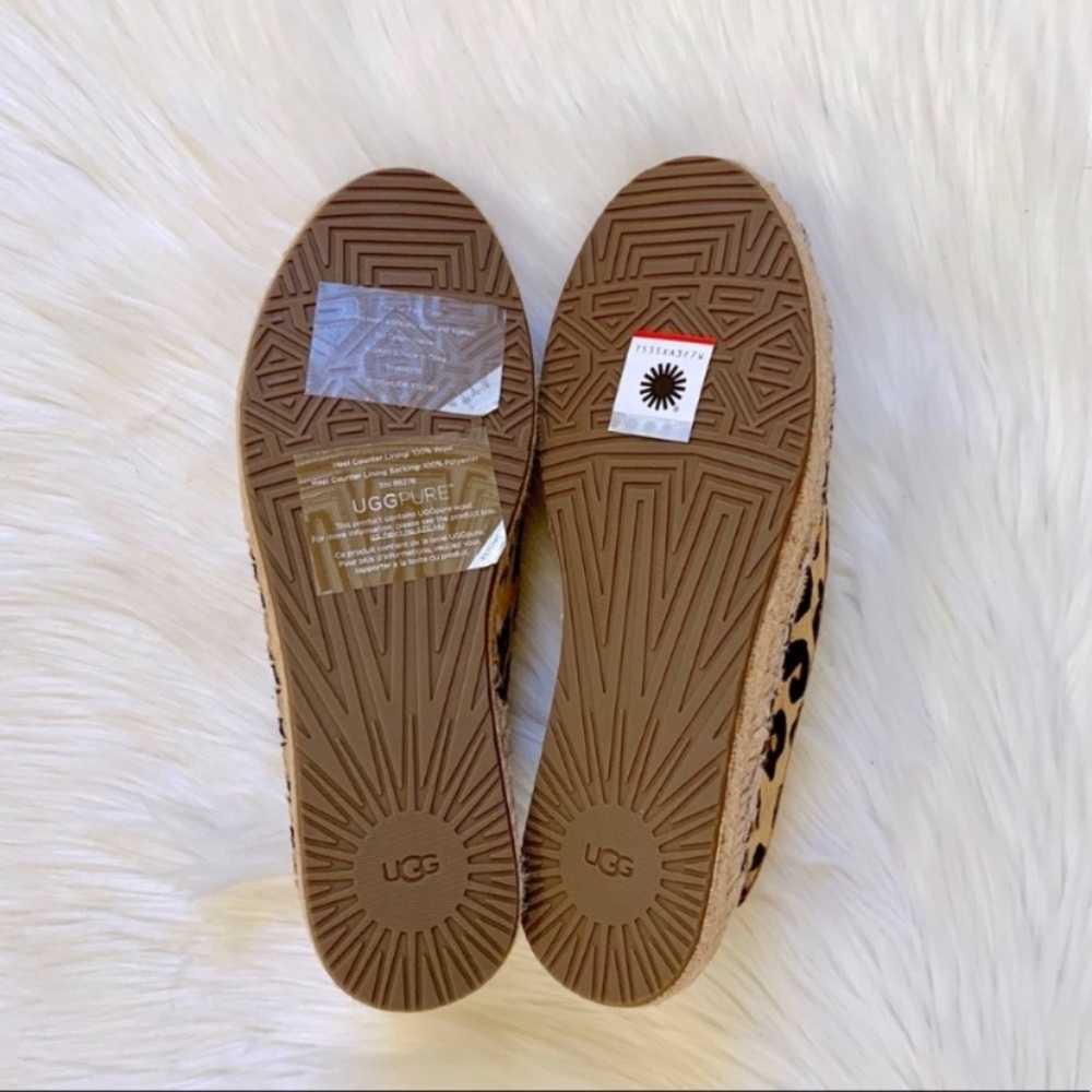 UGG Sandrinne Calf Hair Leopard Loafers - Picture 7 of 7